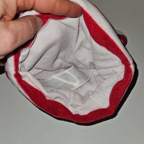 2 Disney Baby Hat Lot Ribbed Winnie Pooh 0-6 M Red White Striped Mickey 9-12 M - Picture 7 of 11